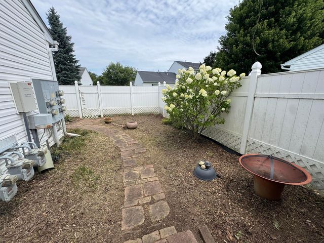 6676 Lagrange Drive, 46E, Canal Winchester, OH 43110