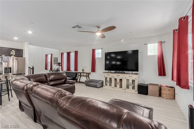 10909 Chipotle Avenue, Las Vegas, NV 89166