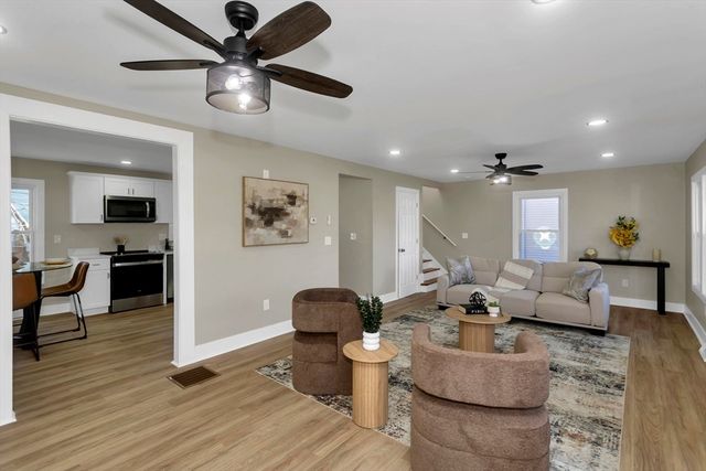 3 Norfolk St, Springfield, MA 01109