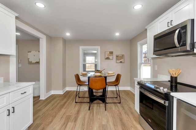 3 Norfolk St, Springfield, MA 01109