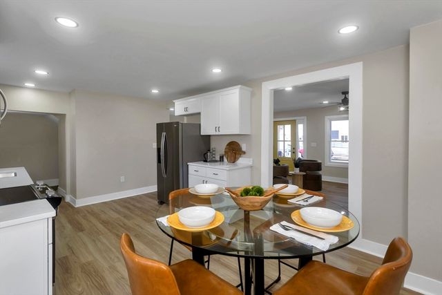 3 Norfolk St, Springfield, MA 01109