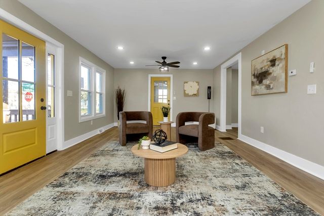 3 Norfolk St, Springfield, MA 01109