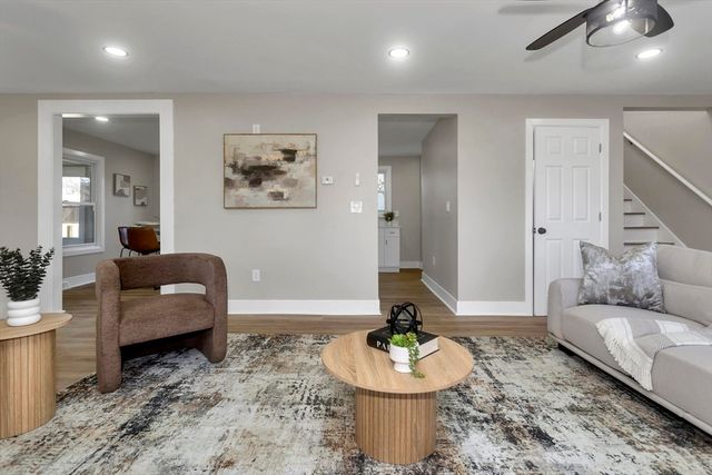 3 Norfolk St, Springfield, MA 01109