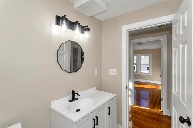 3 Norfolk St, Springfield, MA 01109