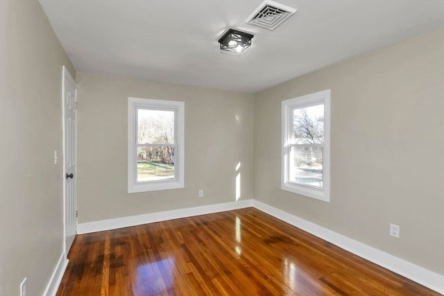 3 Norfolk St, Springfield, MA 01109