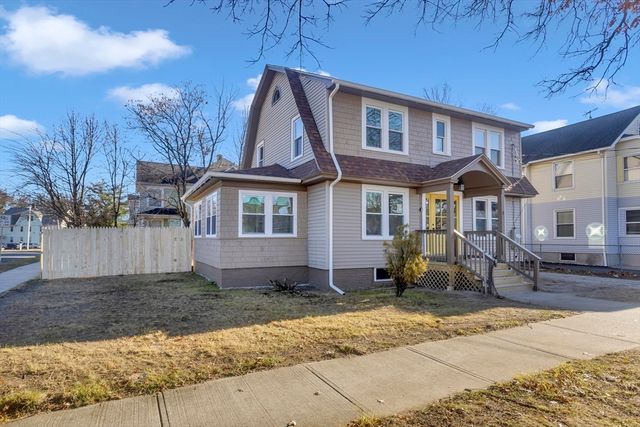 3 Norfolk St, Springfield, MA 01109