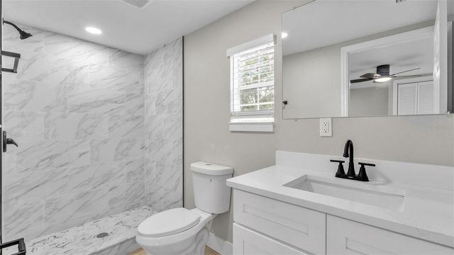 2211 AZALEA COURT, Lakeland, FL 33815