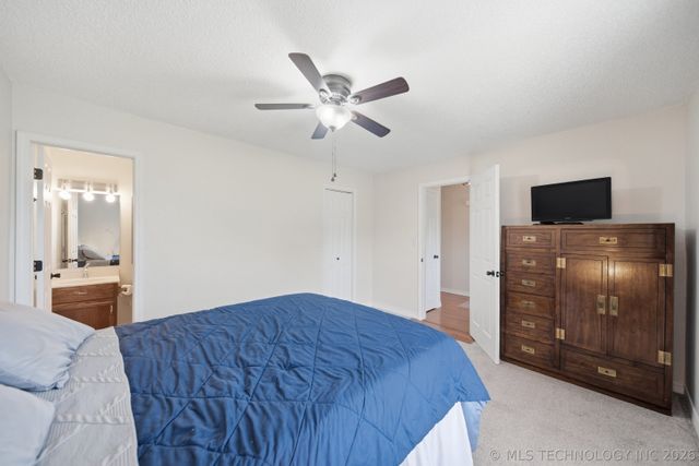 403 S 208th West Avenue, Sand Springs, OK 74063