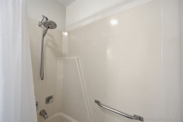 403 S 208th West Avenue, Sand Springs, OK 74063