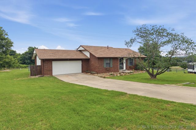 403 S 208th West Avenue, Sand Springs, OK 74063
