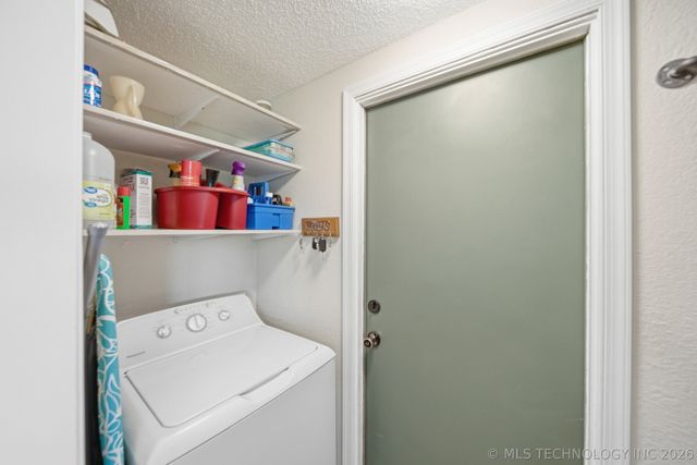 403 S 208th West Avenue, Sand Springs, OK 74063