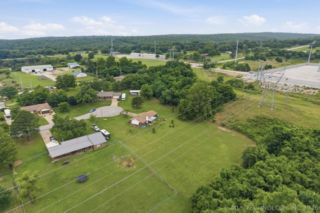 403 S 208th West Avenue, Sand Springs, OK 74063