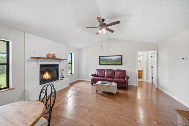 403 S 208th West Avenue, Sand Springs, OK 74063