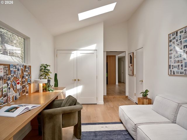 16625 ASTOR Ave, Lake Oswego, OR 97035