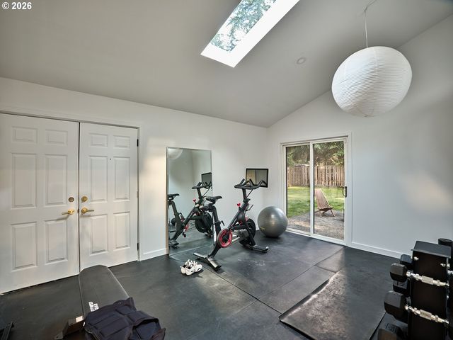16625 ASTOR Ave, Lake Oswego, OR 97035