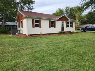 742 Hartsville Pike, Lebanon, TN 37087