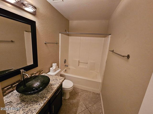 16804 N 20th Street, Phoenix, AZ 85022