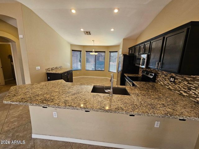 16804 N 20th Street, Phoenix, AZ 85022