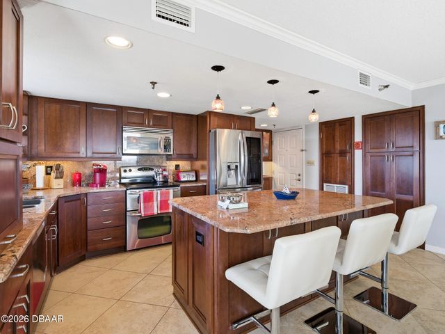 501 N Causeway Apt 707, New Smyrna Beach, FL 32169