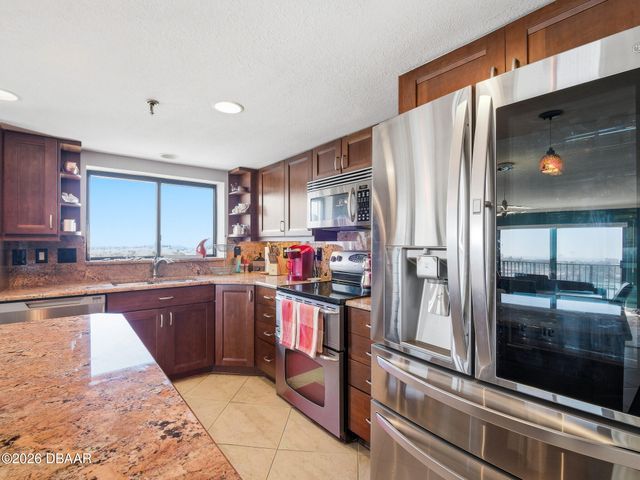 501 N Causeway Apt 707, New Smyrna Beach, FL 32169