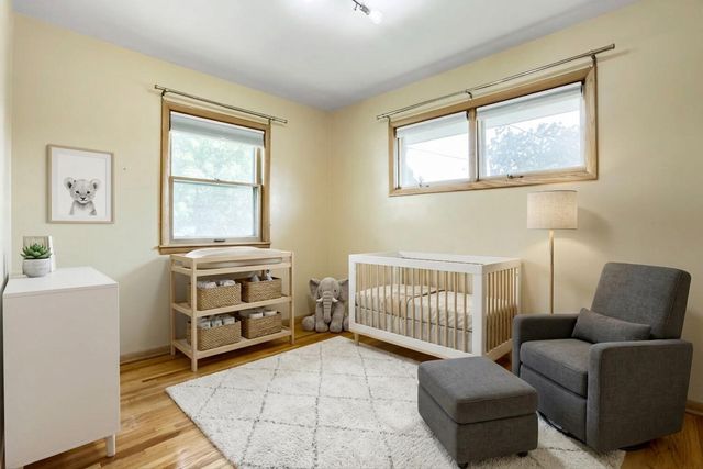 49 Belvidere Street E, Saint Paul, MN 55107
