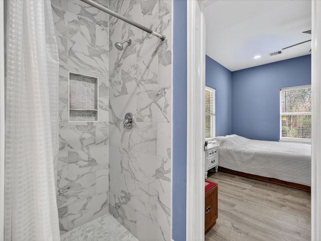 1833 County Road 3556, Cleveland, TX 77327