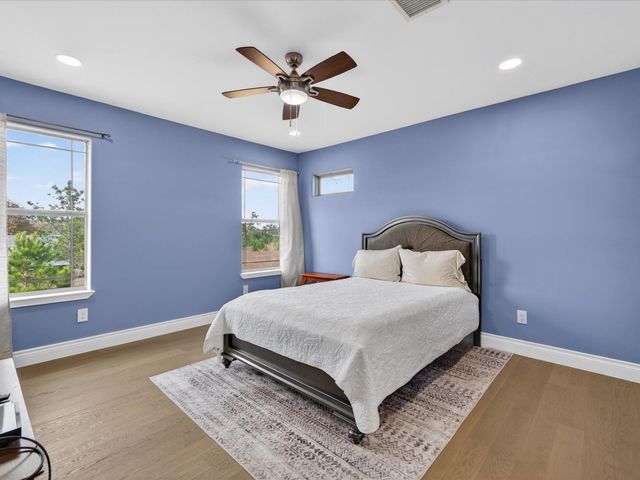 1833 County Road 3556, Cleveland, TX 77327