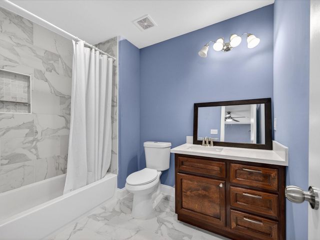 1833 County Road 3556, Cleveland, TX 77327