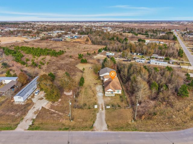 1833 County Road 3556, Cleveland, TX 77327