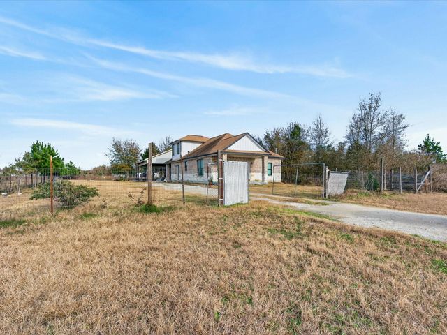 1833 County Road 3556, Cleveland, TX 77327