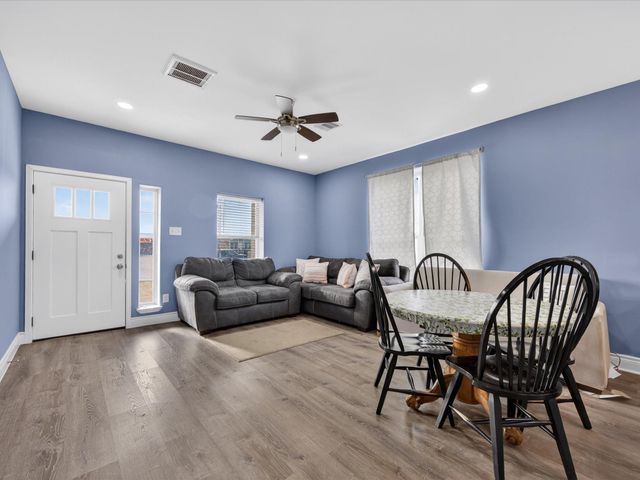 1833 County Road 3556, Cleveland, TX 77327