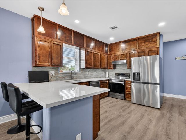 1833 County Road 3556, Cleveland, TX 77327