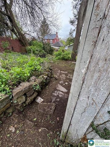 3282 Easton Avenue, Bethlehem Twp, PA 18020