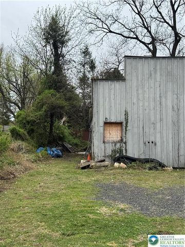 3282 Easton Avenue, Bethlehem Twp, PA 18020