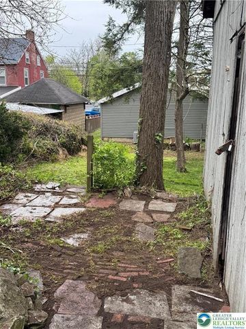 3282 Easton Avenue, Bethlehem Twp, PA 18020