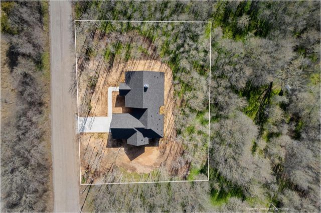 106 Waipahoehoe DR, Bastrop, TX 78602