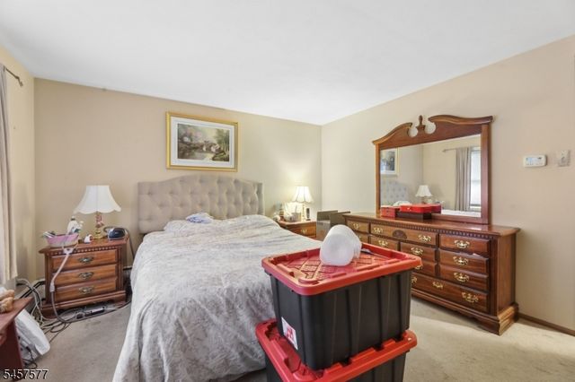 15 Garfield Rd, Parsippany-troy Hills Twp., NJ 07054