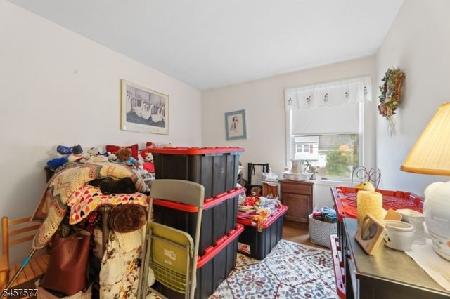 15 Garfield Rd, Parsippany-troy Hills Twp., NJ 07054