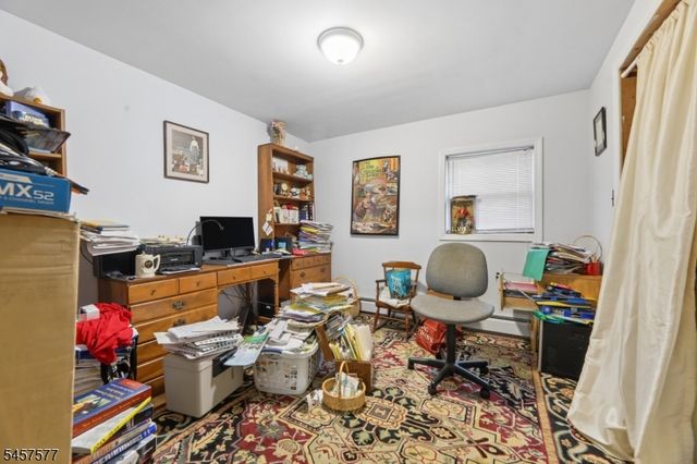 15 Garfield Rd, Parsippany-troy Hills Twp., NJ 07054