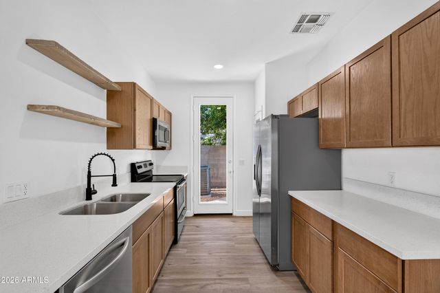 1332 S PROVIDENCE Circle, Mesa, AZ 85209