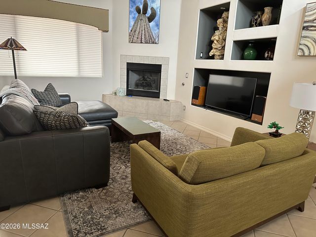 13942 E Fiery Dawn Drive, Vail, AZ 85641