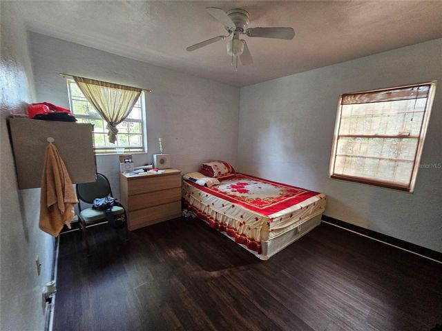 913 EMERALDA ROAD, Orlando, FL 32808