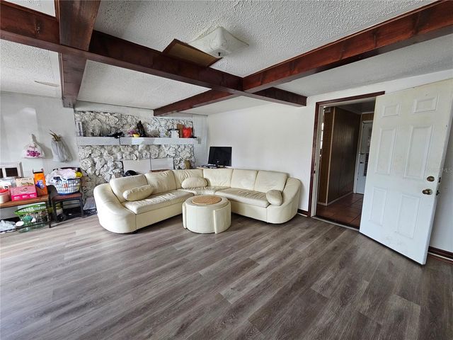 913 EMERALDA ROAD, Orlando, FL 32808