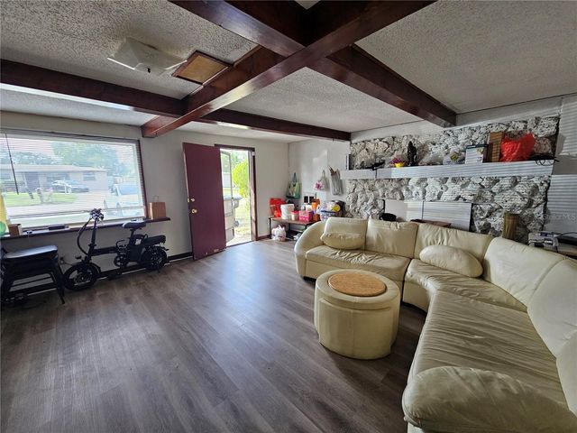 913 EMERALDA ROAD, Orlando, FL 32808