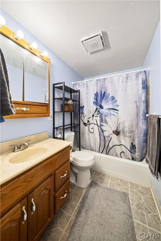 117 Knowland Drive, Salina, NY 13090