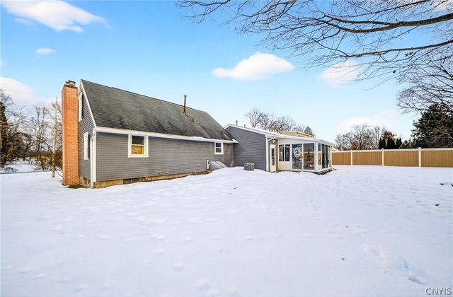 117 Knowland Drive, Salina, NY 13090