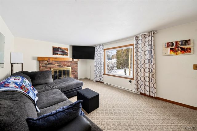 117 Knowland Drive, Salina, NY 13090