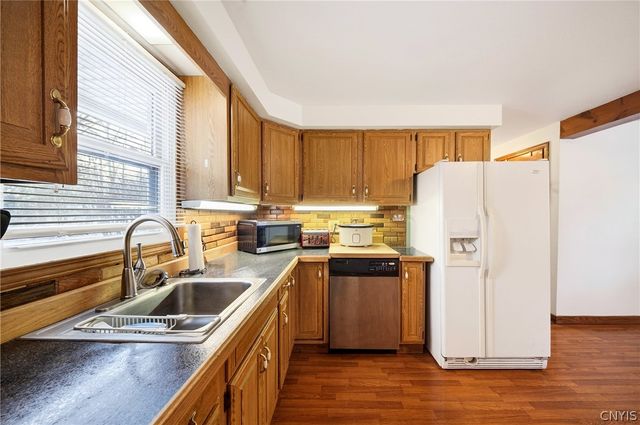 117 Knowland Drive, Salina, NY 13090