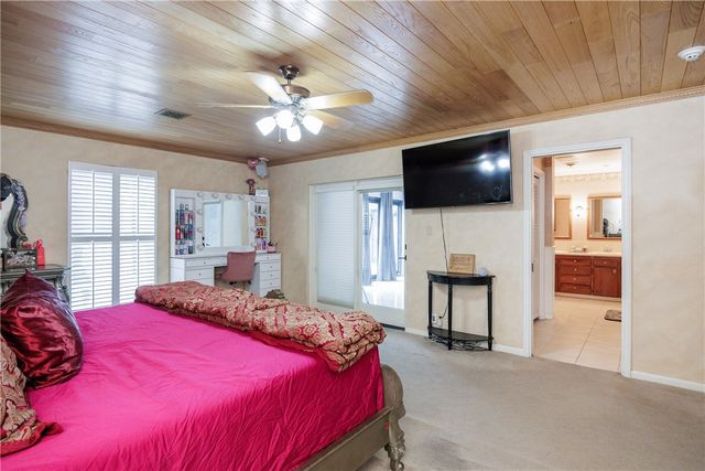 4941 Greenbriar Dr, Corpus Christi, TX 78413