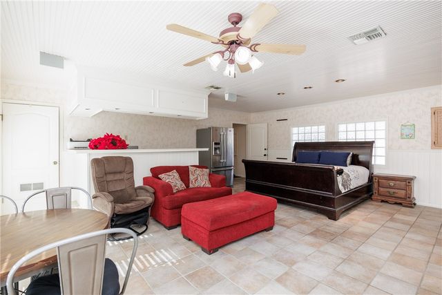 4941 Greenbriar Dr, Corpus Christi, TX 78413